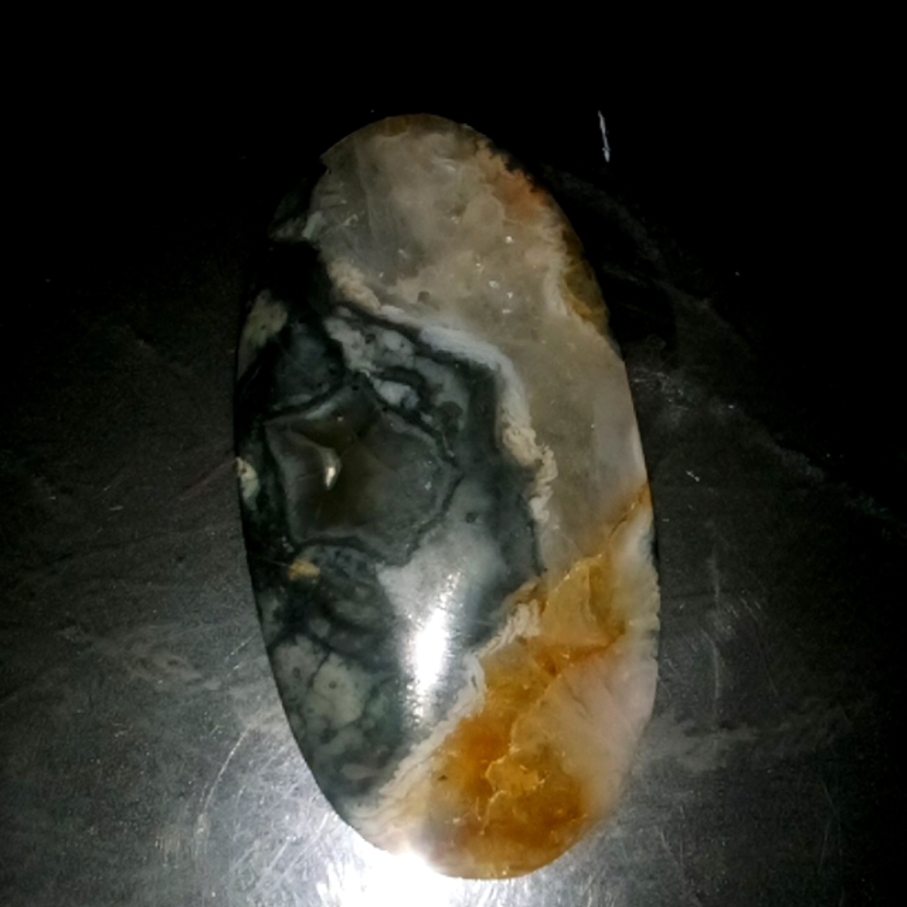 Orca agate